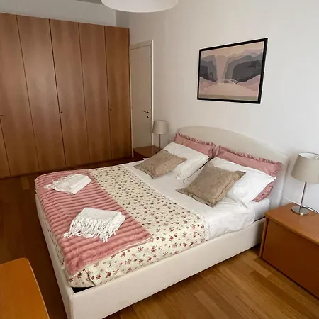 Casa Marvana 2, Near The Ferry To Cinque Terre Апартаменты Специя