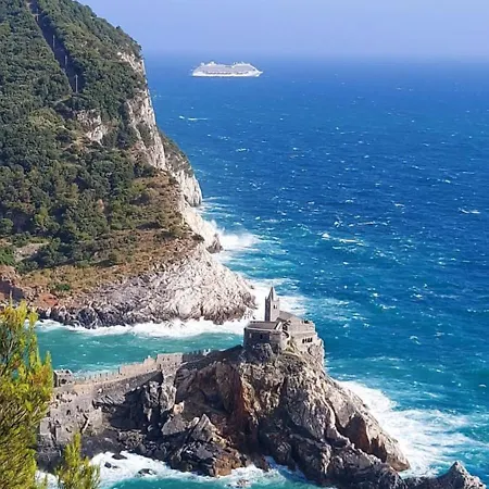 Apartment Casa Marvana 2, Near The Ferry To Cinque Terre *
